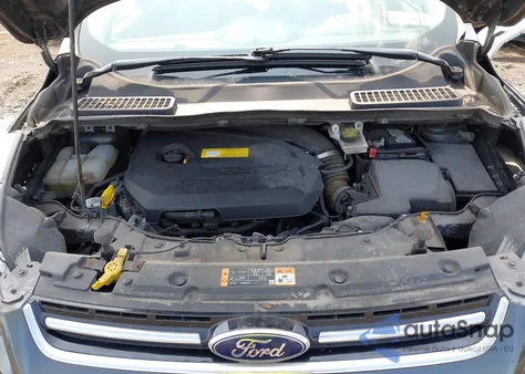 2016 Ford Escape Titanium z USA, uszkodzony, nr VIN 1FMCU9JX1GUC33014